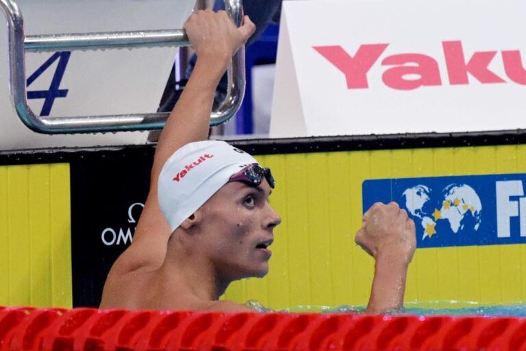 Un pusti care înoată repede e dublu campion mondial!