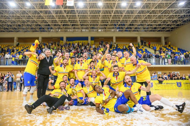 Corona Braşov a devenit în premieră campioană naţională