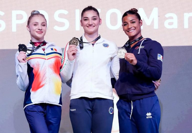 Sabrina Voinea, două medalii de argint la Europenele de gimnastică de la Rimini