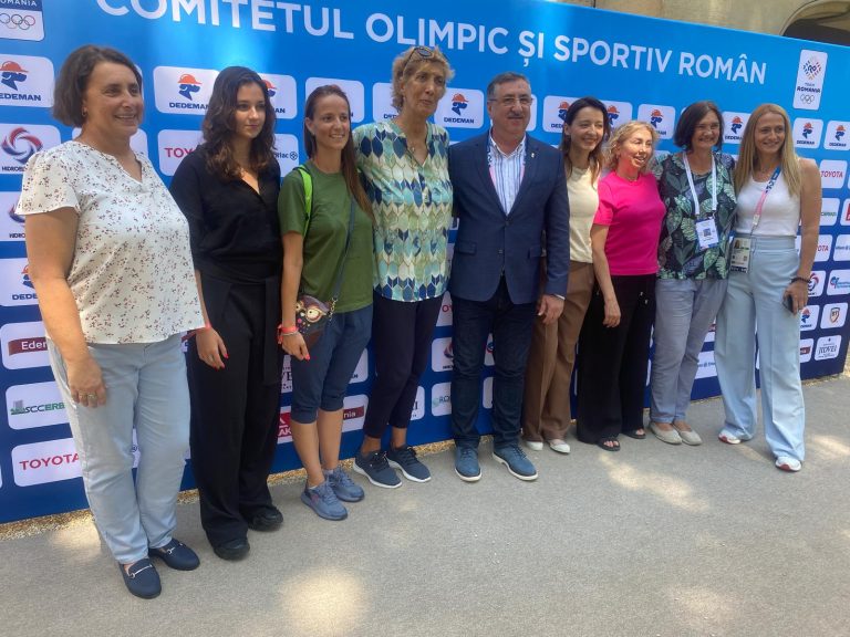 Gloriile din natație, alături de David Popovici la Paris